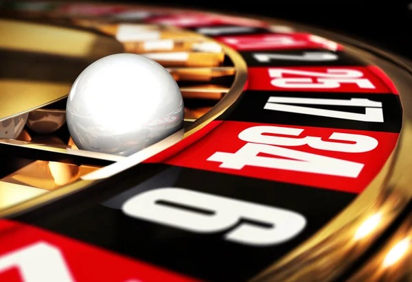 Live dealer tables alongside Fortune Mouse game